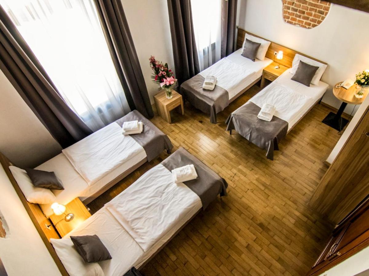 Aparthotel Pergamin Cracovia Esterno foto